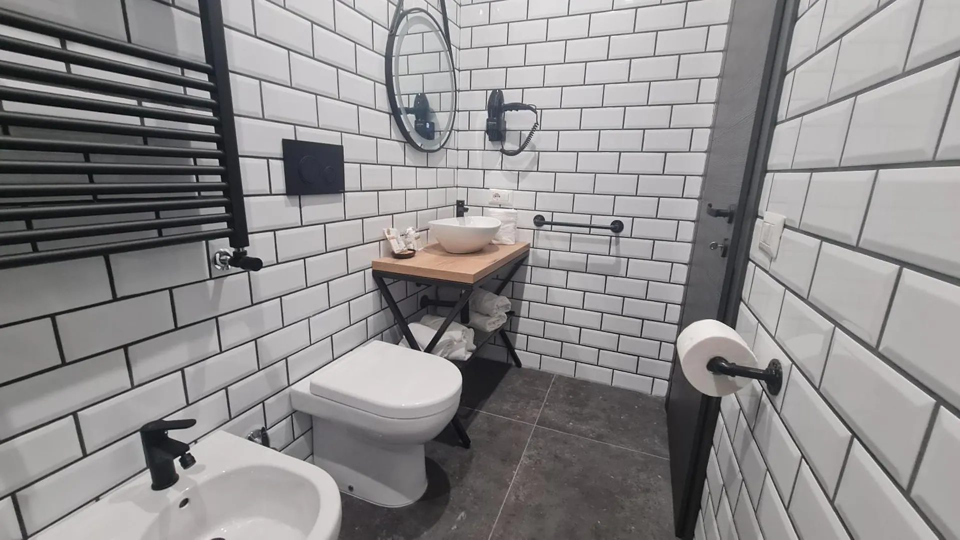 Dimora Metro Santacroce Bed & Breakfast Naples Italy