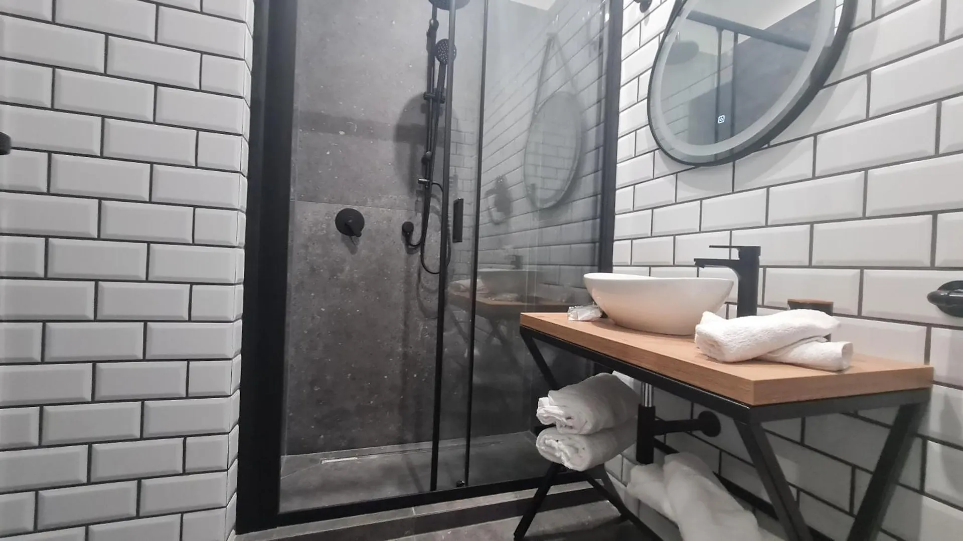 Dimora Metro Santacroce Bed & Breakfast Naples