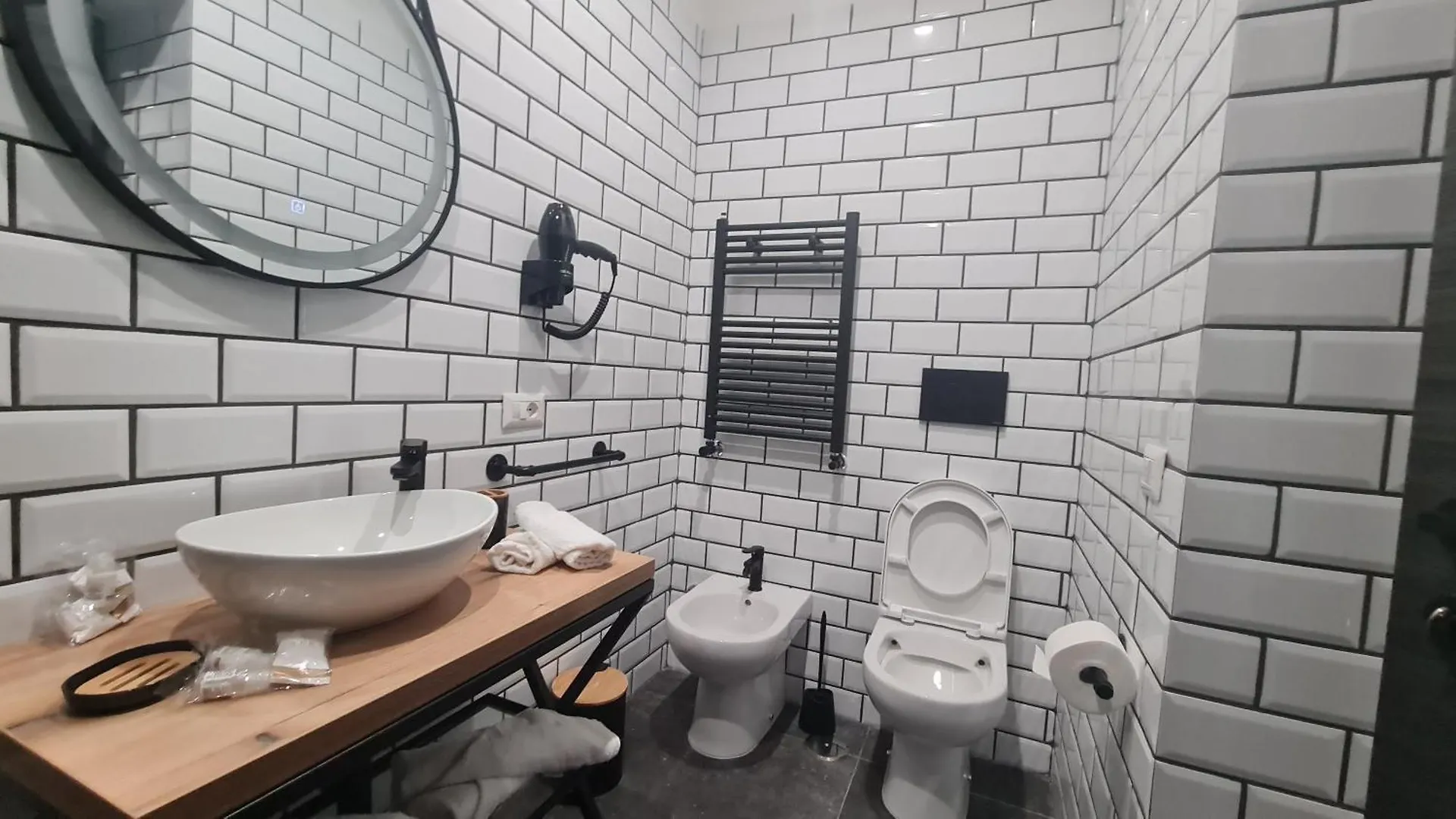 Dimora Metro Santacroce Bed & Breakfast Naples 0*,