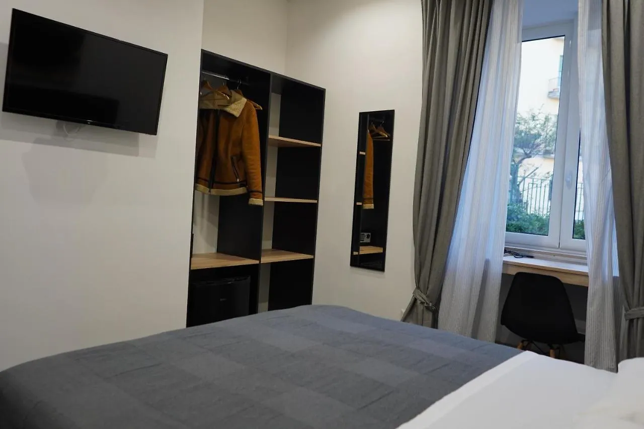 Dimora Metro Santacroce Bed & Breakfast Naples