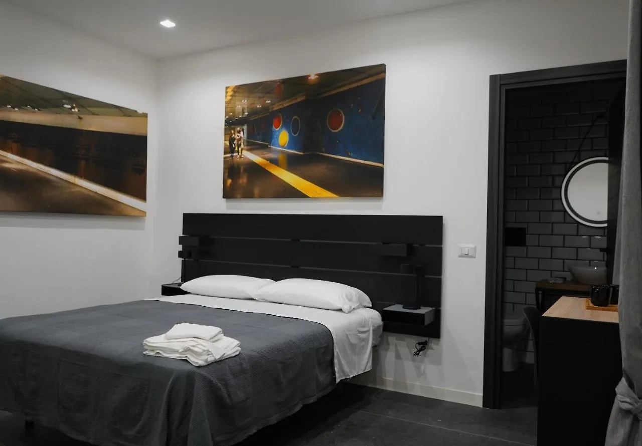 Dimora Metro Santacroce Bed & Breakfast Naples